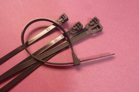 Reusable Cable Ties Nylon Zip Ties - 5 Pieces/Pack - CLEARANCE