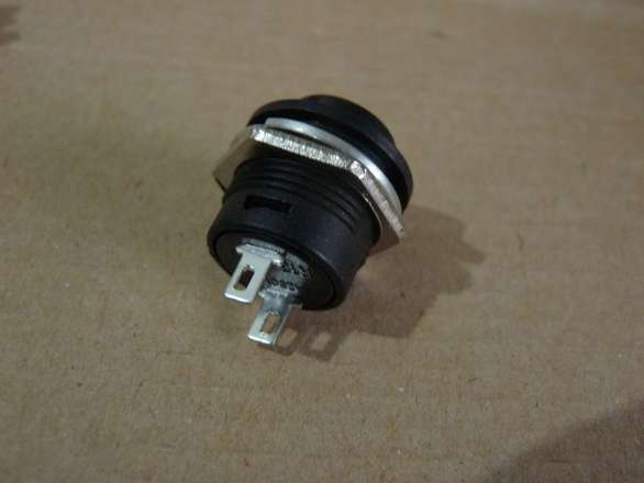 Momentary Push Button (16mm Hole Size)