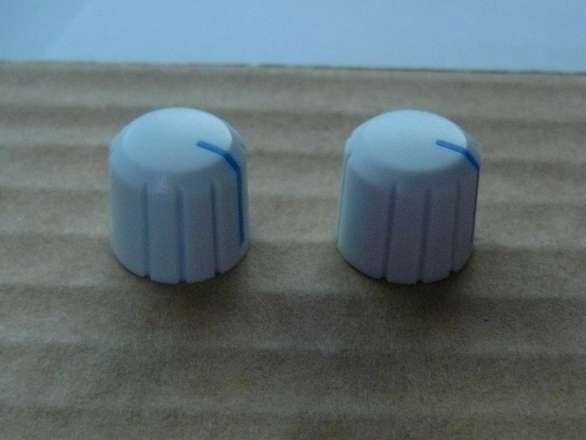 (2 of) White with Blue Potentiometer Knob - 15mm