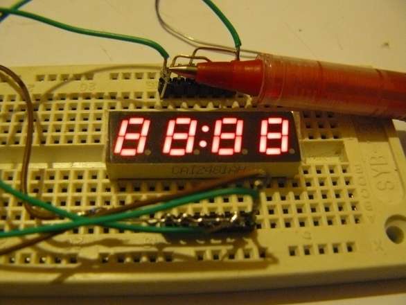 Miniature 4 Digit 7 Segment Display with Colon
