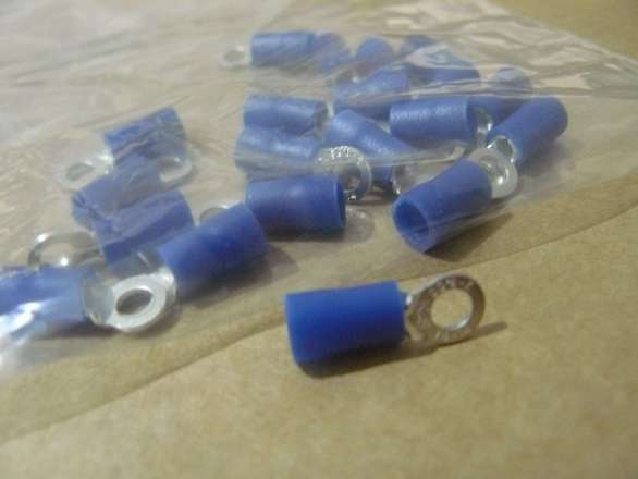 (20 of) Blue Insulated Ring Terminal Crimp - Up To M3.5 (3.5mm) Screw/Bolt