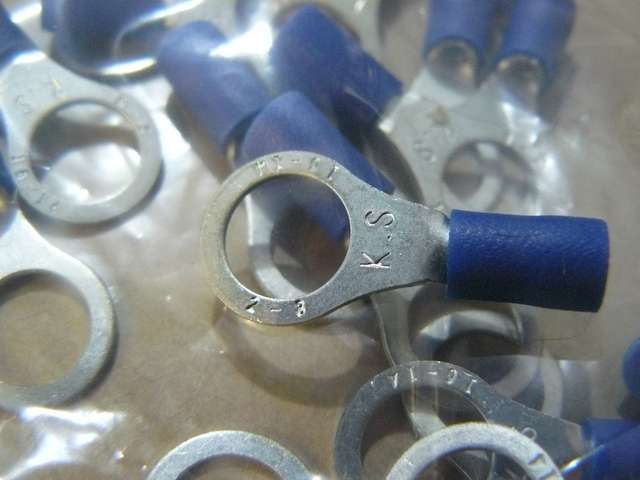 (20 of) Blue Insulated Ring Terminal Crimp - Up To M8 (8mm) Screw/Bolt