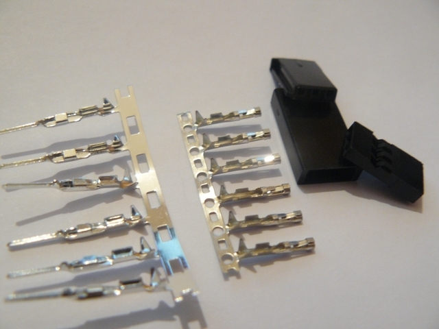Keyed Dupont Crimping Connector Set - 3 Pin, Servo