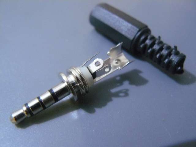3.5mm Stereo+Mic ( TRRS ) Audio (Headphone) Plug