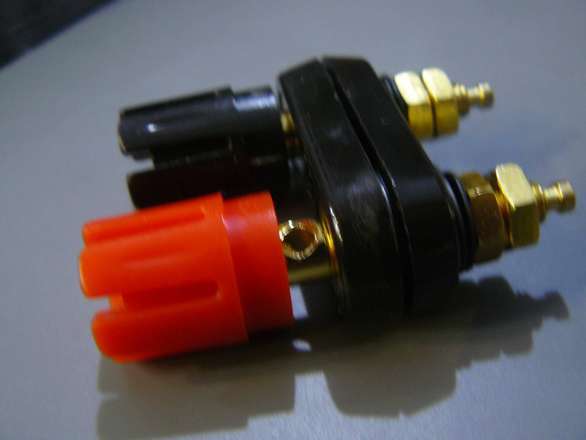 Dual Binding Posts, Cross Drilled, Accept 4mm Banana, Or Wires