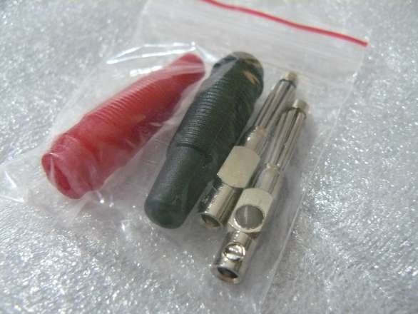 Pair of Banana Plugs, High Current, Excellent Contact and Quality