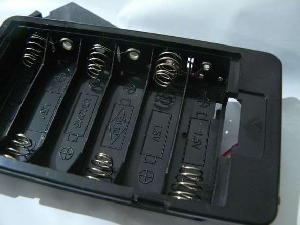 AA Battery 6 Cell Series Holder - Panel Mount With Door