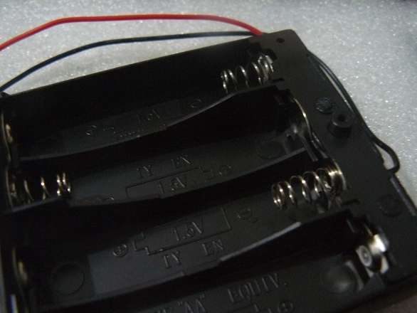 AA Battery 4 Cell Series Holder with Lid, Screw and Switch