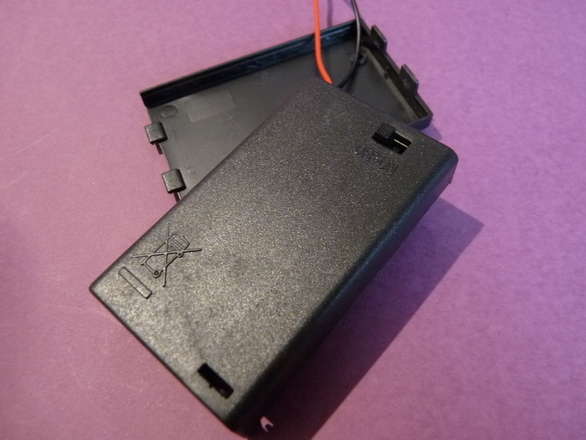AAA Battery 3 Cell Series Holder with Lid, Screw and Switch