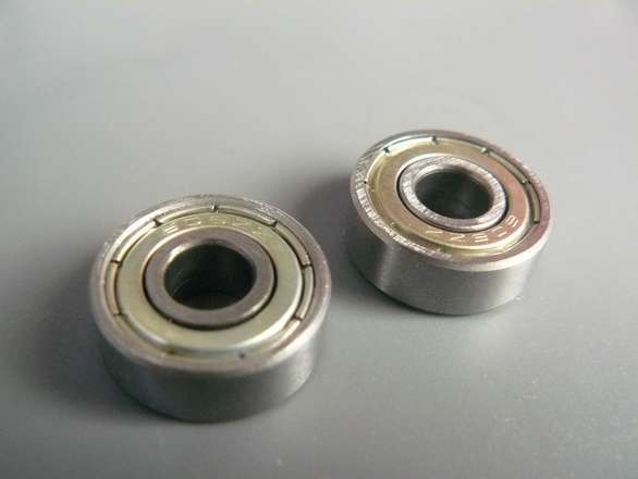 606ZZ 6mm (inside) roller bearing.