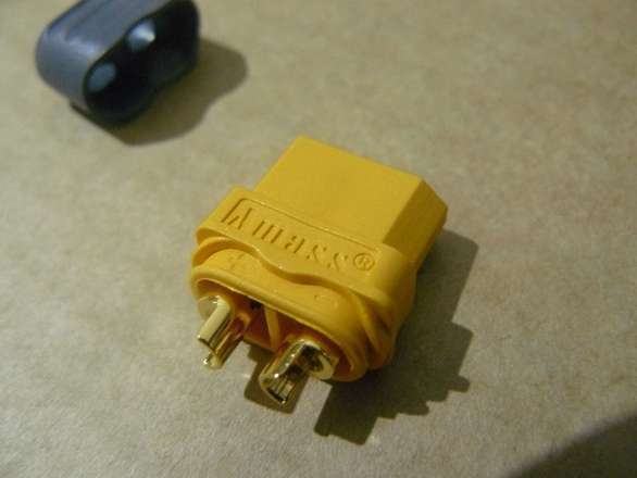 XT60 Plug XT60H-F - 60 Amps
