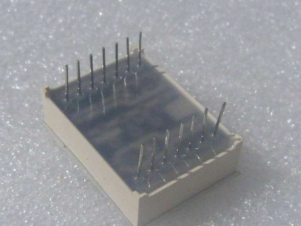 Mini LED Matrix Display - Red - 5x7 "Pixels" - 20x29mm