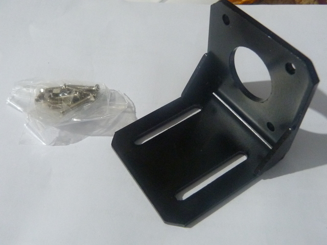 NEMA 17 Bracket With Screws