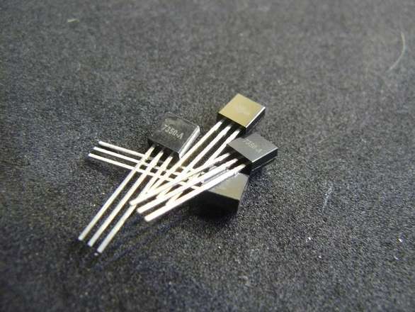 (4 of) TO-92 Low Quiescent Linear Voltage Regulators, You Choose HT7350, HT7333