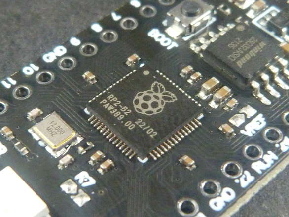 Raspberry Pi Pico RP2040 Compatible Microcontroller Micropython Arduino 16MB