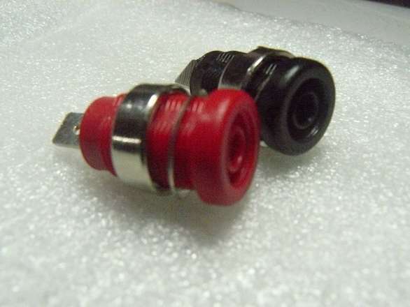 Pair of 4mm Banana Safety Sockets - 6mm Spade Termination