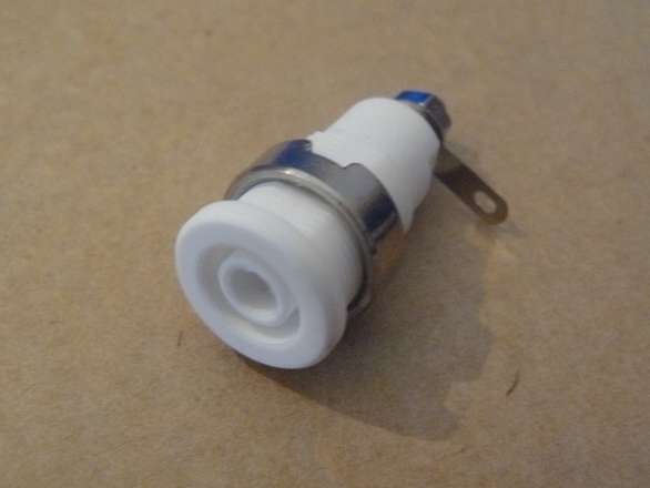 4mm Banana Safety Socket - White
