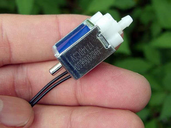 Mini Solenoid Air Valve, 3 Volts, Normally Open With Bypass Vent