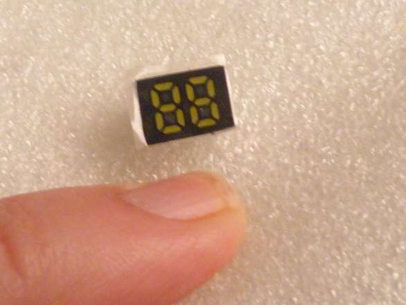 Teeny Tiny Ultra Miniature 2 Digit 7-Segment Display