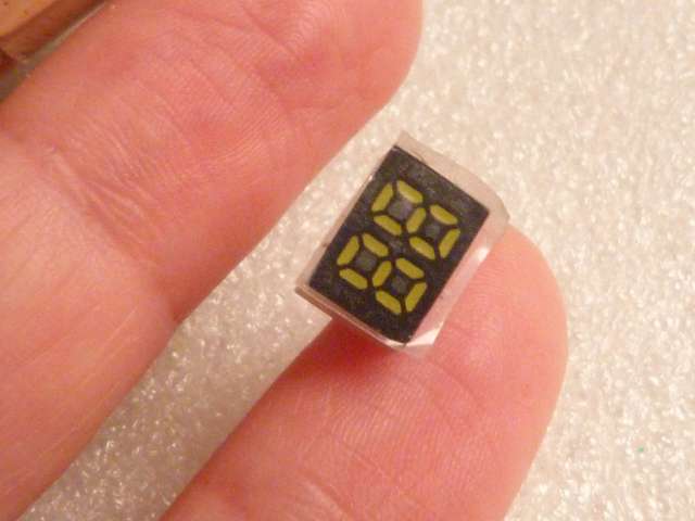 Teeny Tiny Ultra Miniature 2 Digit 7-Segment Display