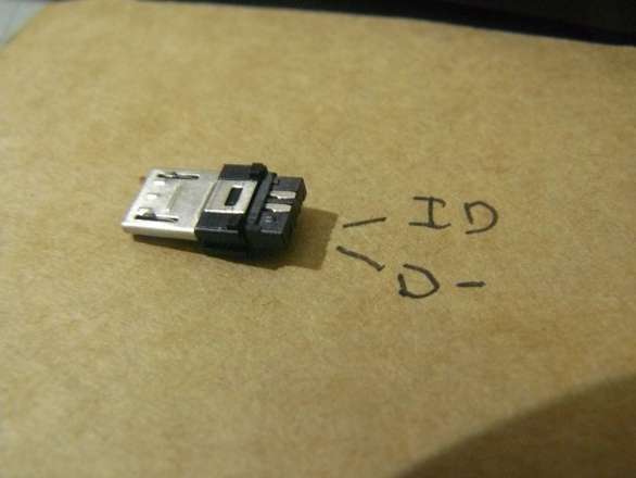 USB Micro-B Male Plug Solderable, White