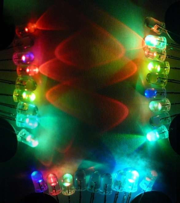 (30 of) Water Clear Auto Colour Changing - Fast Fade/Flash - 5mm LEDs