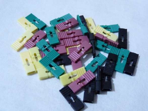 (40 of) Tall Coloured Jumpers / Shorting Blocks / Shunt