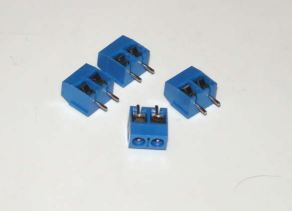 (4 of) 2 pole 5mm screw terminal